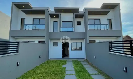 Casa de 117m² com 2 quartos, 2 vagas de garagem no Campeche, Florianópolis - SC