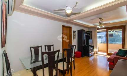 Apartamento mobiliado com 89m privativos, 2 quartos e 1 vaga na Dona Eugênia no bairro Santa Cecília
