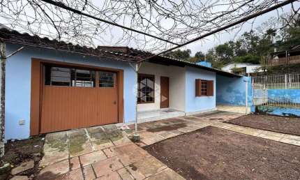 Casa de esquina no bairro Margarida, com 02 dormitórios!