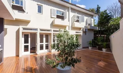 Casa em condomínio no panamby - 465m² , 4 suítes e 6 vagas de garagem