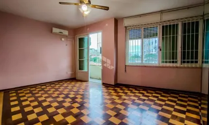 Apartamento 2 dormitórios no bairro Floresta, em Porto Alegre