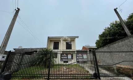 Casa 02 dormitórios e quiosque - parte alta do Bairro São João