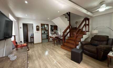 CASA COM 2 QUARTOS E GARAGEM JARDIM ITU À VENDA 126m2