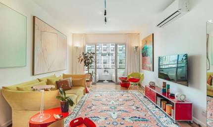 Apartamento com dois quartos em andar alto, no Rio Branco