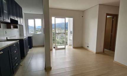 Apartamento de 2 dormitórios com sacada e churrasqueira à venda no Bairro Nossa Senhora das Dores em Santa Maria