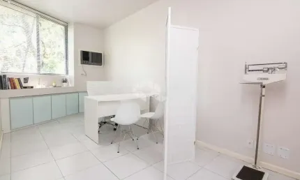 Excelente e ampla sala comercial no bairro petrópolis perto da praça da encol