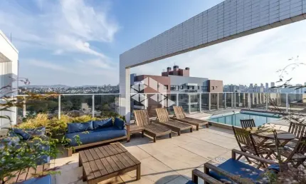 Apartamento de 3 dormitórios/quartos sendo 1 suíte.churrasqueira e 2 vagas/box