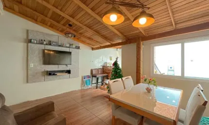 Casa em condomínio fechado 57,36m² 2 dormitórios, 02 vagas, no bairro Olaria em Canoas