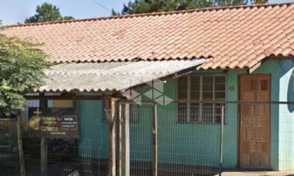 Casa de 02 quartos à venda no bairro Diácono João Luiz Pozzobon, PREÇO OTIMO, proximo a  Fx nova em Santa Maria