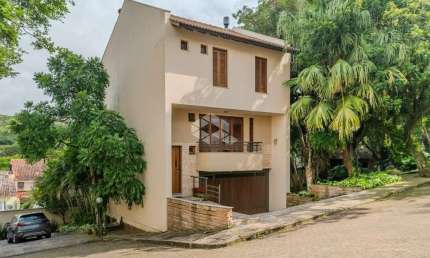 Casa em Condomínio à venda com 3 quartos 255 m² no bairro Jardim Isabel