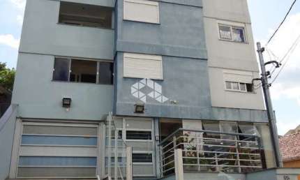 Apartamento com 2 dormitórios (1suíte) com 72,61m² ,sacada com churrasqueira , garagem coberta no bairro Medianeira.