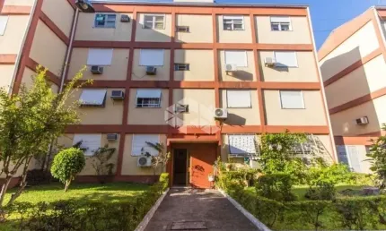 Apartamento 2 dorm no bairro Camaquã em Porto Alegre