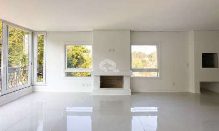 Apartamento 3 dormitórios, 107m² privativos, 1 vaga, na entrada de Gramado