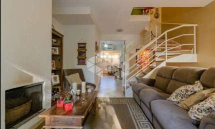 CASA EM CONDOMÍNIO 3 QUARTOS E 2 VAGAS DE GARAGEM NO BAIRRO TRISTEZA