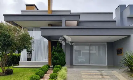 Casa térrea, 3 suítes (2 americanas) em Condomínio em Capão da Canoa