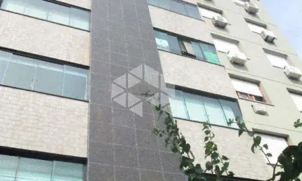 Excelente apartamento com 3 dormitórios e 2 vagas na Tristeza