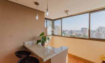 Apartamento com 3 quartos à venda na Rua Roque Calage, 566, Passo da Areia, Porto Alegre