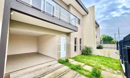 Casa Duplex Nova no Parque Pinheiro Machado - 3 Dormitórios com Suíte e Terraço