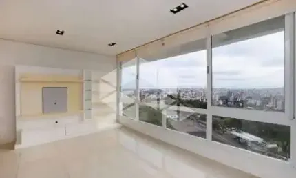 Apartamento com 3 dormitórios e vaga dupla no Bairro Menino Deus