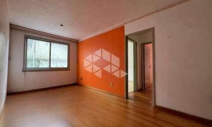 Apartamento térreo, com pátio,  com 2 dormitórios, próximo da Av. Otto Niemeyer