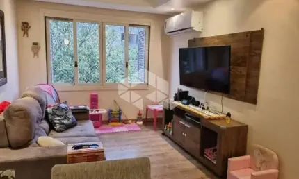 Apartamento com 3 quartos e 104m² à venda em Rio Branco, Porto Alegre.