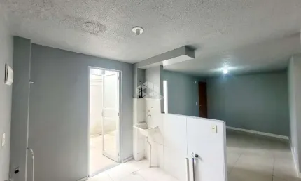 Apartamento com Pátio 2 dormitórios com vaga de garagem no bairro Igara Canoas