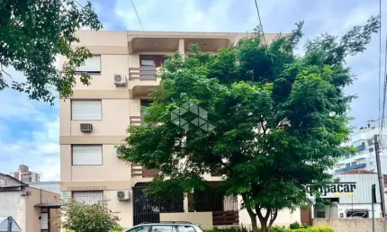 Apartamento Térreo à Venda - Avenida Borges de Medeiros