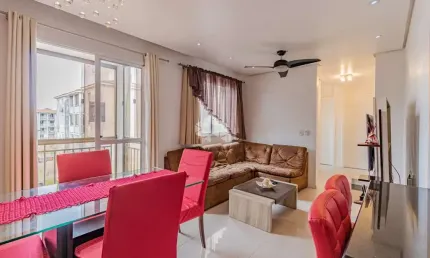 Apartamento com 3 dormitórios/Quartos com suíte. Sacada.1 VAGA. Porto Alegre