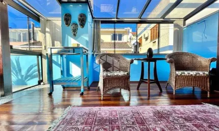Cobertura 2 dormitórios, suíte, 2 vagas de garagem, Jardim Planalto, Porto Alegre