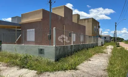 Casa com 3 quartos e 66m² à venda no centro novo, em Eldorado do Sul.