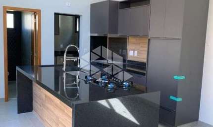 Casa em Condomínio à venda,  3 suítes, 4 vagas, QUINTA DA PRIMAVERA