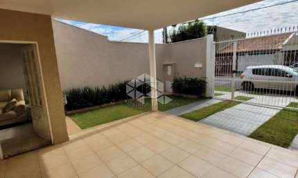 vende casa  Jardim Interlagos , 2 dorm , 2 banheiros , 2 vagas