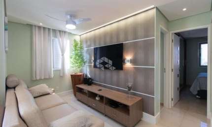 Apartamento à venda na Vila Guilherme com 2 dormitórios (1 suíte), sacada envidraçada e lazer completo - Pronto para morar!