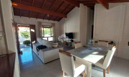 CASA  2 QUARTOS NO RIBEIRÃO DA ILHA - FLORIANÓPOLIS/SC