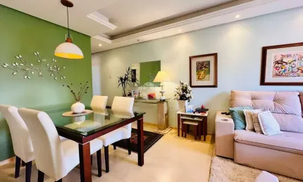 Apartamento 70 m² 3 dormitórios 1 suíte, sacada, com 1 vaga coberta e escritura, no bairro Cristo Redentor.