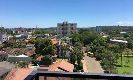 Apartamento 3 dorm. com suite, sala 2 ambientes com sacada com churrasqueira, garagem, 93m2