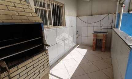 Casa 3 dormitórios com placas solar, bairro Harmonia