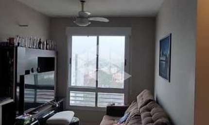 Apartamento de 52m2,  02 quartos, 01 suíte, 01 vaga no Partenon.