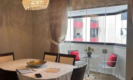 APARTAMENTO COM 3 QUARTOS SENDO 1 SUÍTE E 1 VAGA DE GARAGEM NO ESTREITO EM FLORIANÓPOLIS/SC