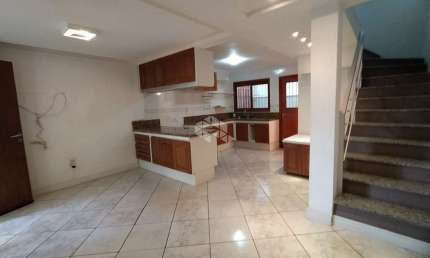 Casa Sobrado Triplex em Condomínio Fechado no bairro Sarandi em Porto Alegre/RS