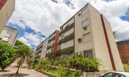 Apartamento a venda de 2 dormitórios em condomínio na Cavalhada.