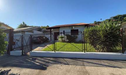 Casa com 3 quartos à venda na Carlos Kern, 26, Vila Margarida, Santa Cruz do Sul