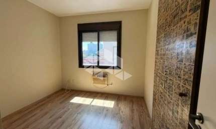 Apartamento com 2 quartos e 64m² à venda em Cidade Baixa