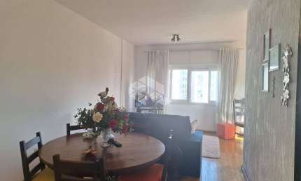 Apartamento com 114m², 3 dormitórios, dependência, 1 vaga, elevador a 100 metros do Hospital de Clinicas