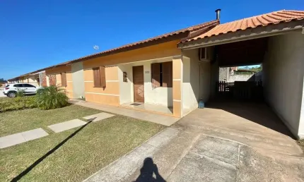 Casa de condomínio á venda no Bairro Jardim Berleze