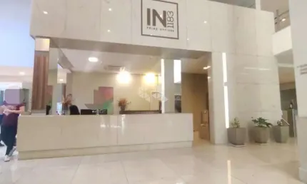 Excelente sala comercial de 37,56m² privativos com vaga na Avenida Independência, no IN 1183 PRIME OFFICES