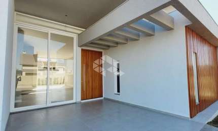 Casa de 174m2 com 4 suítes no Arenas Curumim, Capão da Canoa