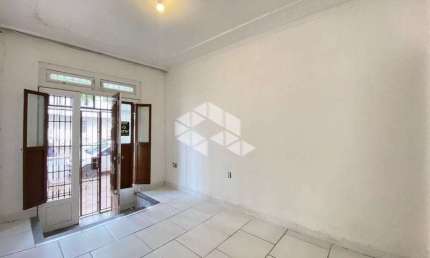 Apartamento à venda com 02 quartos na rua Berlim em Porto Alegre / RS.