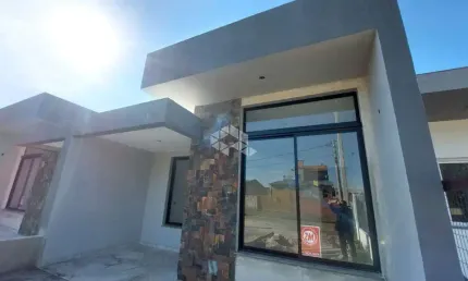 Conforto, estrutura e localização privilegiada -  tudo o que você procura no litoral, a apenas 2 quadras do mar.