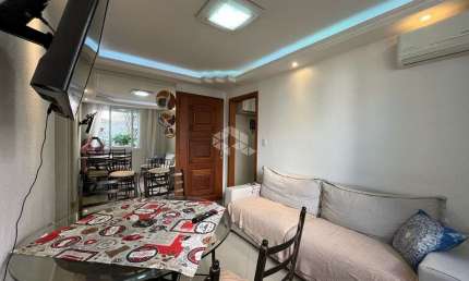 Apartamento de 2 dormitórios/quartos no bairro Cavalhada na zona sul de Porto Alegre.RS.